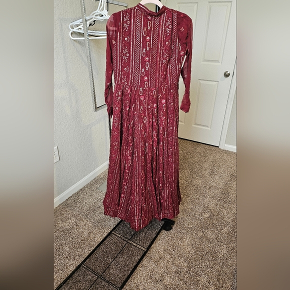 Pakistani designer Maroon gown - Picture 12 of 12